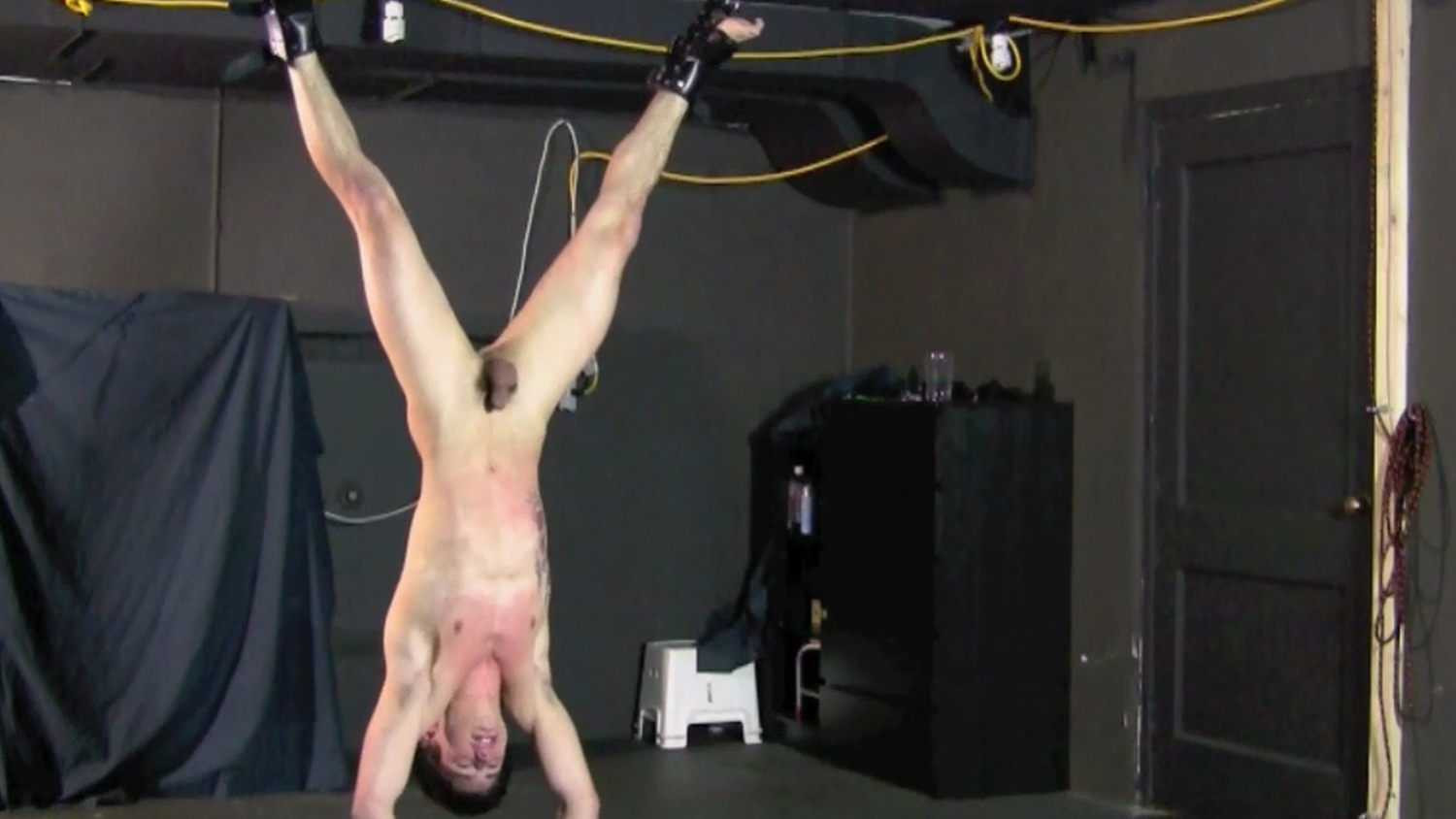 Three Days of Pain - Chapter 4